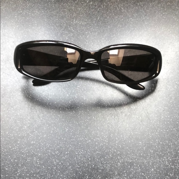 Gucci Accessories - Authentic Unisex Gucci Sunglasses